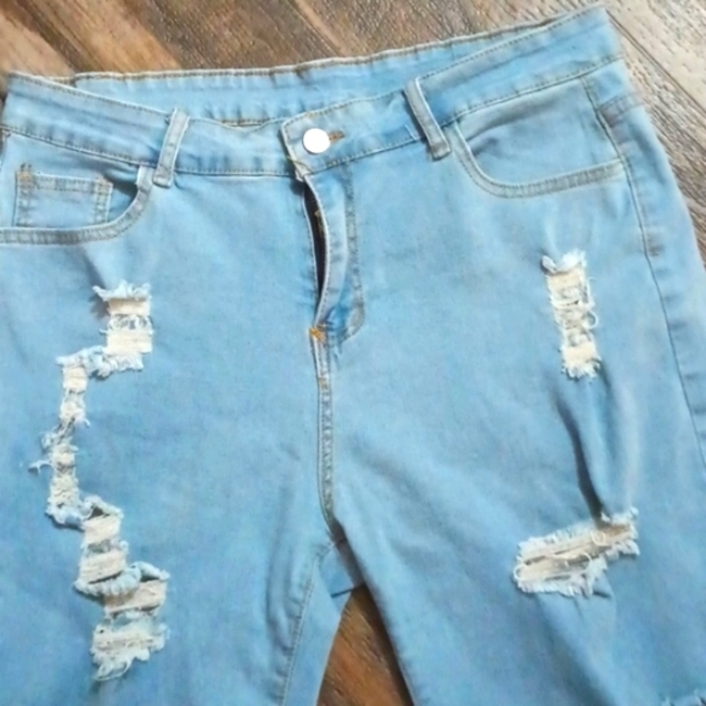Savage Custom Distressed Bermuda Knee Shorts - Picture 13 of 16